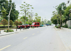 bán nhà Ngọc Thuỵ, 6 tầng thang máy, ôtô đỗ cửa, thoáng trước sau