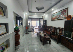 NHÀ_MỚI_Q.7 ĐẸP KHÁCH CHỈ XÁCH VALY VÀO Ở - XE HƠI NGỦ TRONG NHÀ- NỞ HẬU NHẸ TÀI LỘC. GIÁ NHỈNH 9 TỶ.