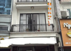 cần chuyển nhượng căn nhà 4 tầng 50m2 tại mặt đường Long Tiên, Bạch Đằng, Hạ Long