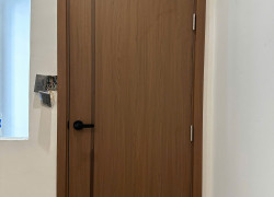 Cửa gỗ carbon tại Tân Uyên - Bình Dương