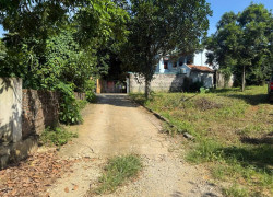 Mảnh đất nằm trong quần thể nghỉ dưỡng cách trung tâm Hà Nội 45km thôn Bơn, Yên Bài, Hà Nội.