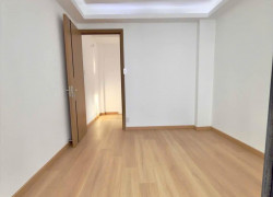 Nhà đẹp gần Q1 hẻm xe hơi