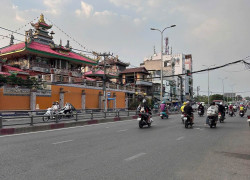 BÁN NHÀ 3 TẦNG - ĐƯỜNG PHẠM HÙNG - CHÁNH HƯNG - 5.x tỷ - 34m2