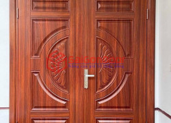 cửa thép của chính 2 cánh