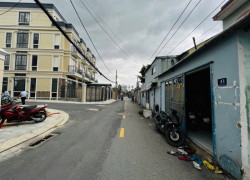 Nhà nội thất mới đồ gỗ siêu đẹp' nằm ngay khu biệt thự ,Hiệp Bình Phước- Quận Thủ Đức