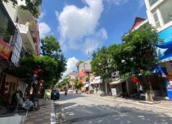 chủ cần bán nhà mặt phố trần hưng đạo, nhà 2 tầng cũ, giá rẻ nhất khu vực 1 chiều sầm uất, giá 6,x tỷ,