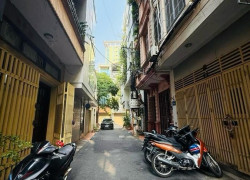 💎 Bán Nhà Đỗ Quang - Cầu Giấy 40m2 Phân Lô Kinh Doanh Ô Tô Vào Nhà 18.9 Tỷ