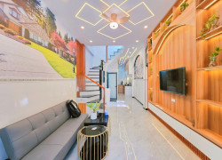 KHU VỰC HIẾM NHÀ BÁN - NGAY SÂN BAY - FULL NỘI THẤT - NHÀ ĐẸP Ở NGAY - SỔ VUÔNG A4 - NHĨNH 5 TỶ