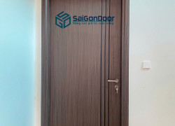 Hoàn thiện nhà ở với cửa thép vân gỗ sang trọng