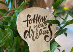 Cung cấp quạt mo khắc laser theo yêu cầu