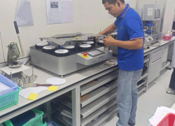 🔬 Máy kiểm tra mài mòn & xù lông RF3169N (Martindale)