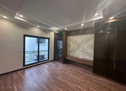 Bán nhà phố Bồ Đề, Long Biên 43m2, 6 tầng thang máy – Gara ô tô, Sổ đỏ chính chủ