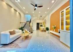 Nhà 4 tầng, mặt tiền Trường Chinh Tân Phú, 40m2(4×10) 9tỷ (TL)