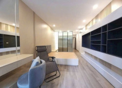 Bán nhà phố Bồ Đề, Long Biên 62m², 5 tầng – 4 Phòng ngủ rộng, Sổ đỏ vuông vắn, Gần phố Cổ