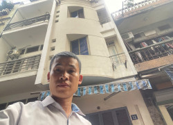 Bán nhà lô góc 2 mặt tiền, gần phố Hào Nam, Đống Đa, 30m2 5 tầng, 4,5m hơn 10 tỷ, oto đỗ cửa, đa tiện ích xung quanh.