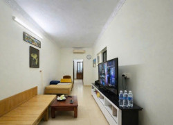 Bán căn hộ tập thể tầng 2 ở phố 8/3, Thanh Nhàn