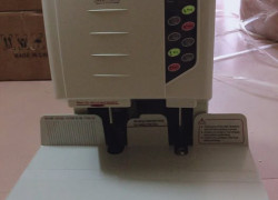 Máy khoan giấy tự động – Chuẩn xác từng lỗ, gọn gàng từng tập hồ sơ