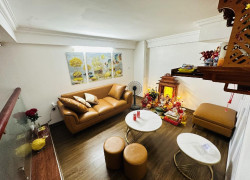 Bán nhà ngõ 89 Lạc Long Quân 39 m 6 tầng 16,5 tỷ