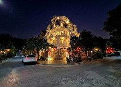 Biệt thự Việt Hưng, lô góc, 4 thoáng, sân vườn, hồ cá Koi, an ninh tuyệt đối