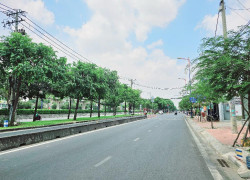 Siêu Phẩm Mặt Tiền Xa Lộ Hà Nội, Gần Ngã Tư Thủ Đức, Dt 121m2, Ngang 11m, Chỉ 20.1 tỷ