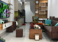 Nhà Bát Khối , Ngay Gần Công Viên , Oto cách 20m , Full  Nội Thất . Giá 9,1tỷ