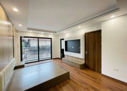 Bán nhà Phúc Lợi. Thang máy, ô tô qua nhà, đầy đủ nội thất