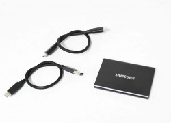 Samsung T7 Portable SSD 2TB (MU-PC2T0T/WW) – Lưu trữ siêu tốc, nhỏ gọn đẳng cấp!