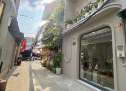 CHỈ 5. x TỶ- QUẬN 7- GẦN PHÚ MỸ HƯNG- NHÀ MỚI DT 4.6 x 9- SỔ RIÊNG - HOÀN CÔNG.