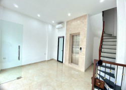 Hiêm - Khúc Thừa Dụ 39 mét 7 tầng thang máy 15,8 tỷ