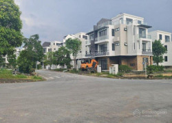 SÓC  BT Phú Cát City, DT 190m2, giá 75tr/m2, sổ đỏ không lỗi phong thủy.