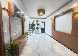 BÁN TẬP THỂ BẠCH MAI -3 NGỦ HAI VỆ SINH, NHÀ ĐẸP Ở LUÔN