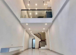 NHÀ 6 TẦNG MỚI TINH – NGÕ 61 PHỐ TRẠM – 12TR