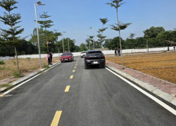 Bán mảnh đất gần Quốc Lộ 21 Xã Phú Cát, khu vực trung tâm nhất Hòa Lạc, phù hợp xây trọ, chung cư mini