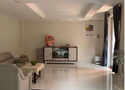 BÁN NHÀ LẠC LONG QUÂN, 5 TẦNG, 8 x 5.2, HẺM NHỰA 8M, GẦN CHỢ BÌNH THỚI, 6.9 TỶ