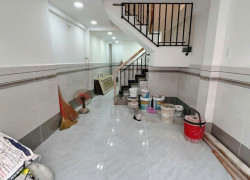 Nhà  Mới hèm 243 Hoàng Diệu quận 4,  nhà nằm cách 2 mặt tiền vĩnh khánh và đường số 41 vài trăm mét Giá nhỉnh 5 tỷ