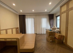 CẦN BÁN NHÀ TRUNG TÂM NGỌC LÂM 7,5 TẦNG CÓ THANG MÁY,GẦN MIPEC LONG BIÊN