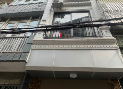 BÁN NHÀ 5 TẦNG PHÂN LÔ KHU LONG BIÊN ,OTO 7 CHỖ ĐỖ CỬA 10.5TY