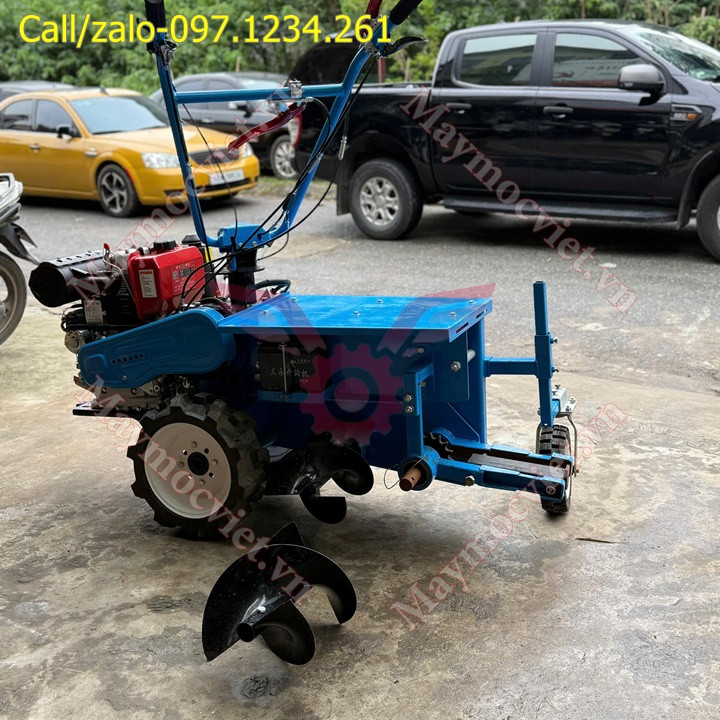 M&aacute;y đ&agrave;o r&atilde;nh đa năng bằng x&iacute;ch Kawasaki MDR195