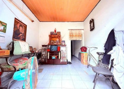 BÁN NHÀ ĐẸP HÒA HƯNG  Q10
Dt : 3.3m x 15m 43m2
Kết cấu : 3 tầng 3 phòng
Giá : 8 Tỷ