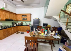 + BÁN NHÀ LÊ VĂN KHƯƠNG QUẬN 12
+ Dt : 4.4m x 15m 63m2
+ Kc : 3 tầng 3pn
+ Giá : 7 Tỷ