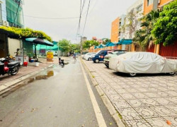 bán nhà Long Biên, 68m, mặt tiền 5m, vỉa hè, ôtô tránh, đối diện trường học