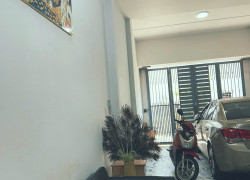 Nhà mặt tiền đường  182 tăng nhơn phú A, 50m, 3 tầng