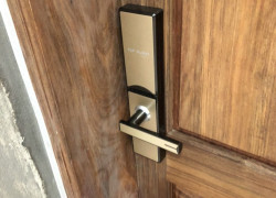 Khóa Cửa Điện PUXIN ZW8016 Khóa Mã Số, Vân Tay,...