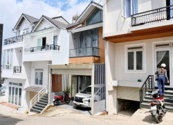 BÁN NHÀ HẺM Ô TÔ NGUYỄN TRUNG TRỰC – P. XUÂN HƯƠNG ĐÀ LẠT