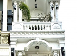 CẦN BÁN GẤP NHÀ - TRUNG TÂM ĐỐNG ĐA - GẦN PHỐ - NHÀ ĐẸP Ở NGAY