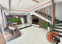 NHÀ MỚI ĐẸP KIỆT 3M MẸ NHU FULL CỬA SỔ CỰC THOÁNG - NGANG 5M. LH:0977414613.