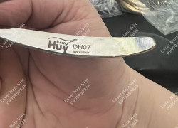 Nhận khắc logo – tên thương hiệu – số seri lên dụng cụ làm móng
