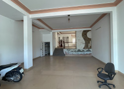 Cho Thuê Nhà Nguyên Căn Đường 2/9 Đà Nẵng 4 Tầng Có Thang Máy, dt 175m² giá tốt