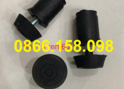 Có nên dùng nút nhựa bịt đầu ống sắt phi 19mm cho chân bàn ghế không