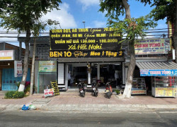 NHÀ MẶT TIỀN ĐƯỜNG TRẦN PHÚ ĐỐI DIỆN TRƯỜNG HỌC. KẾ BÊN BỆNH VIỆN ĐA KHOA TỈNH VĨNH LONG
